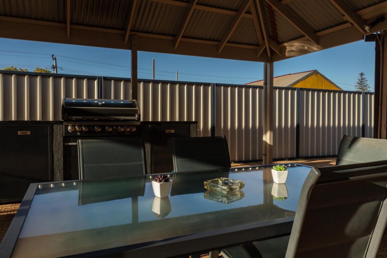 Sails Geraldton Alojamiento Exterior foto